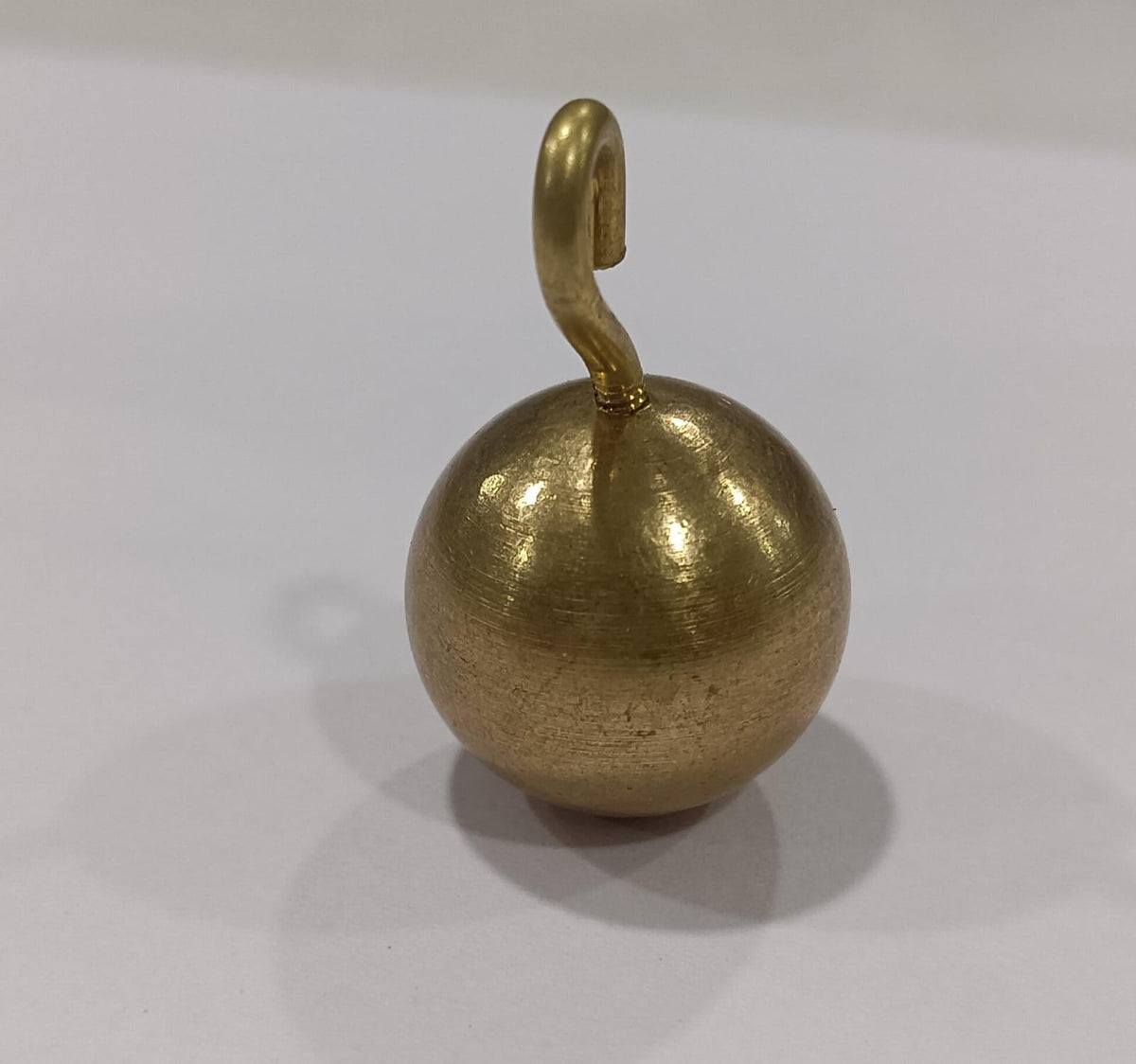Bob With Hook 18mm in Brass set of2