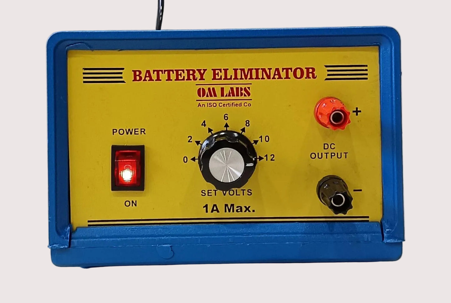 BATTERY ELIMINATOR 2-12V/1A DC in Plastic Box