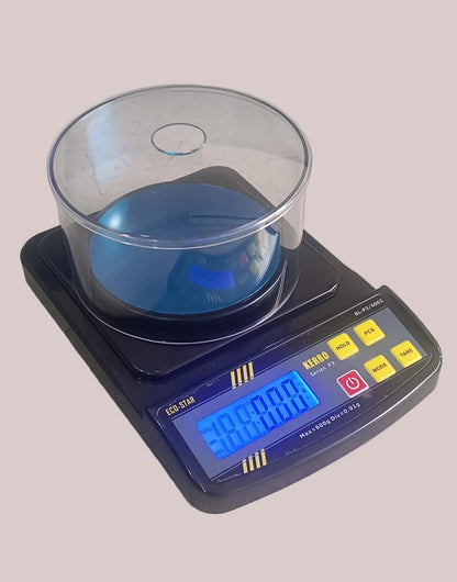 Digital Balance 600gm With Adapter Brand: Kerro
